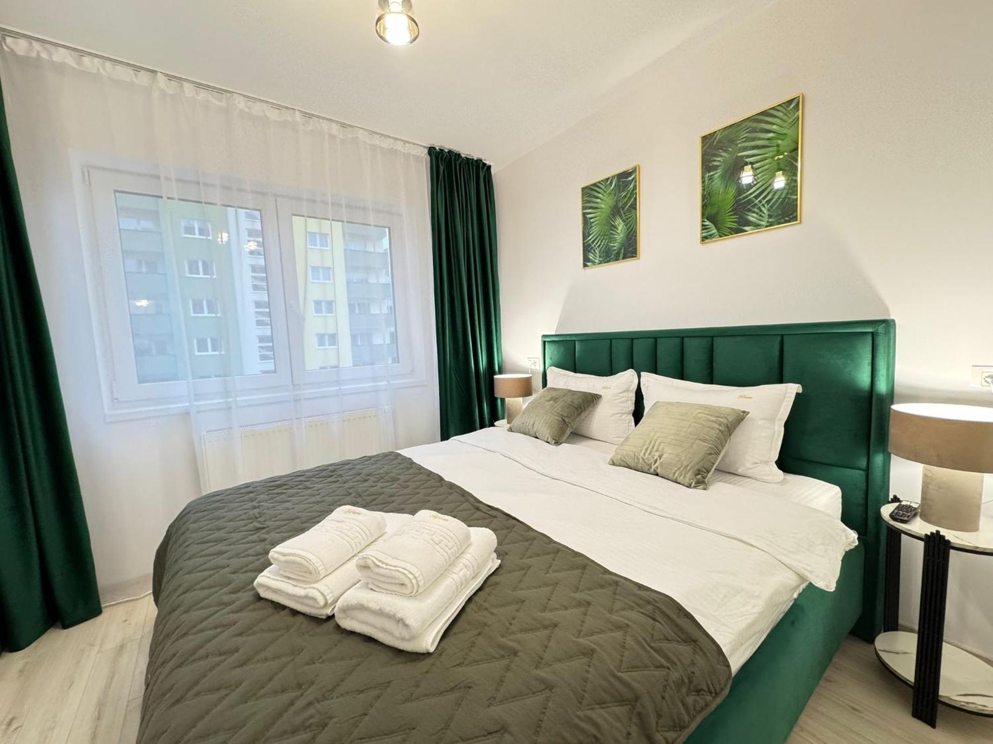 Coresi Mall Area Studios & Apartments By Glam Braşov Eksteriør bilde