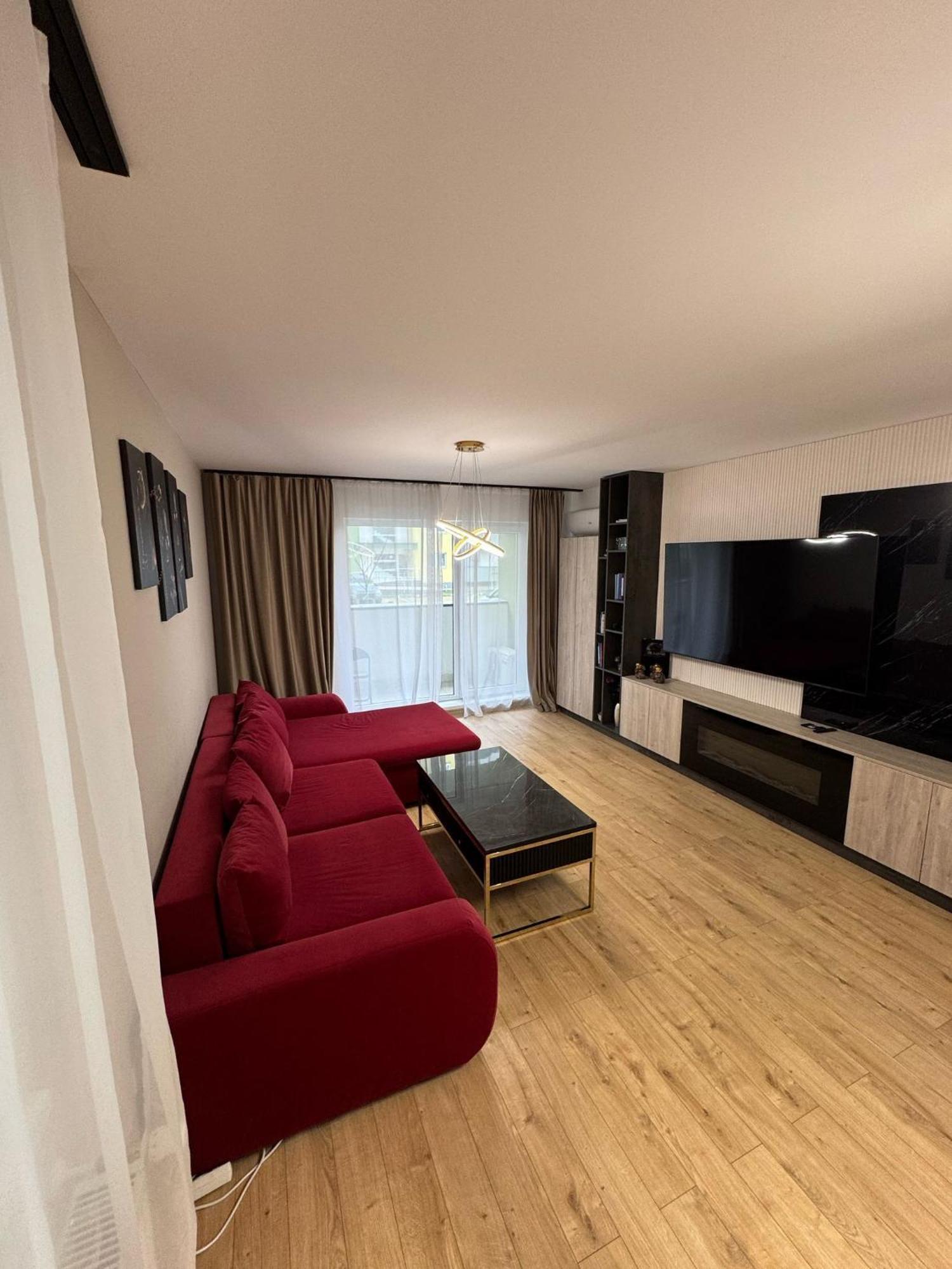 Coresi Mall Area Studios & Apartments By Glam Braşov Eksteriør bilde