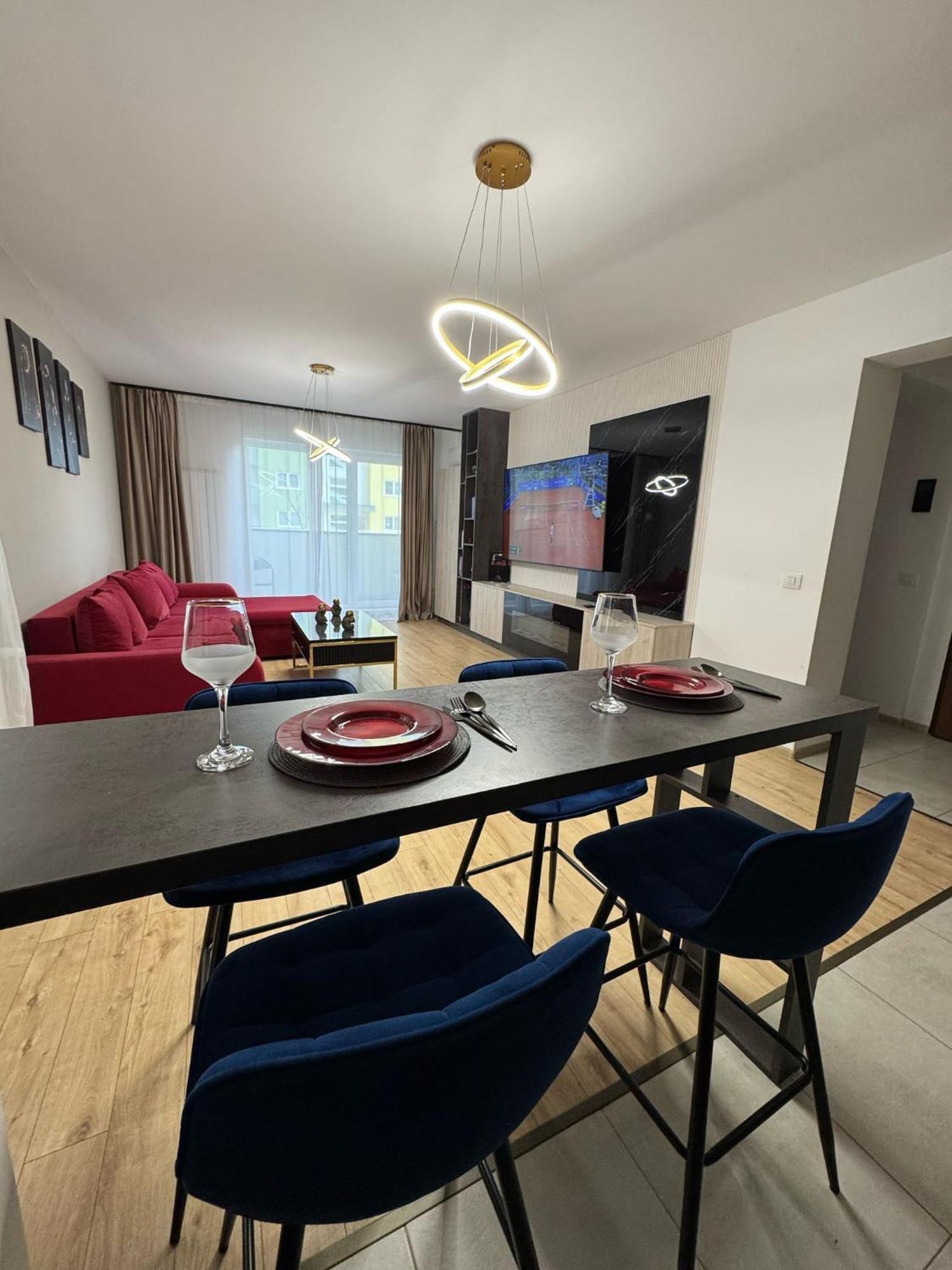Coresi Mall Area Studios & Apartments By Glam Braşov Eksteriør bilde