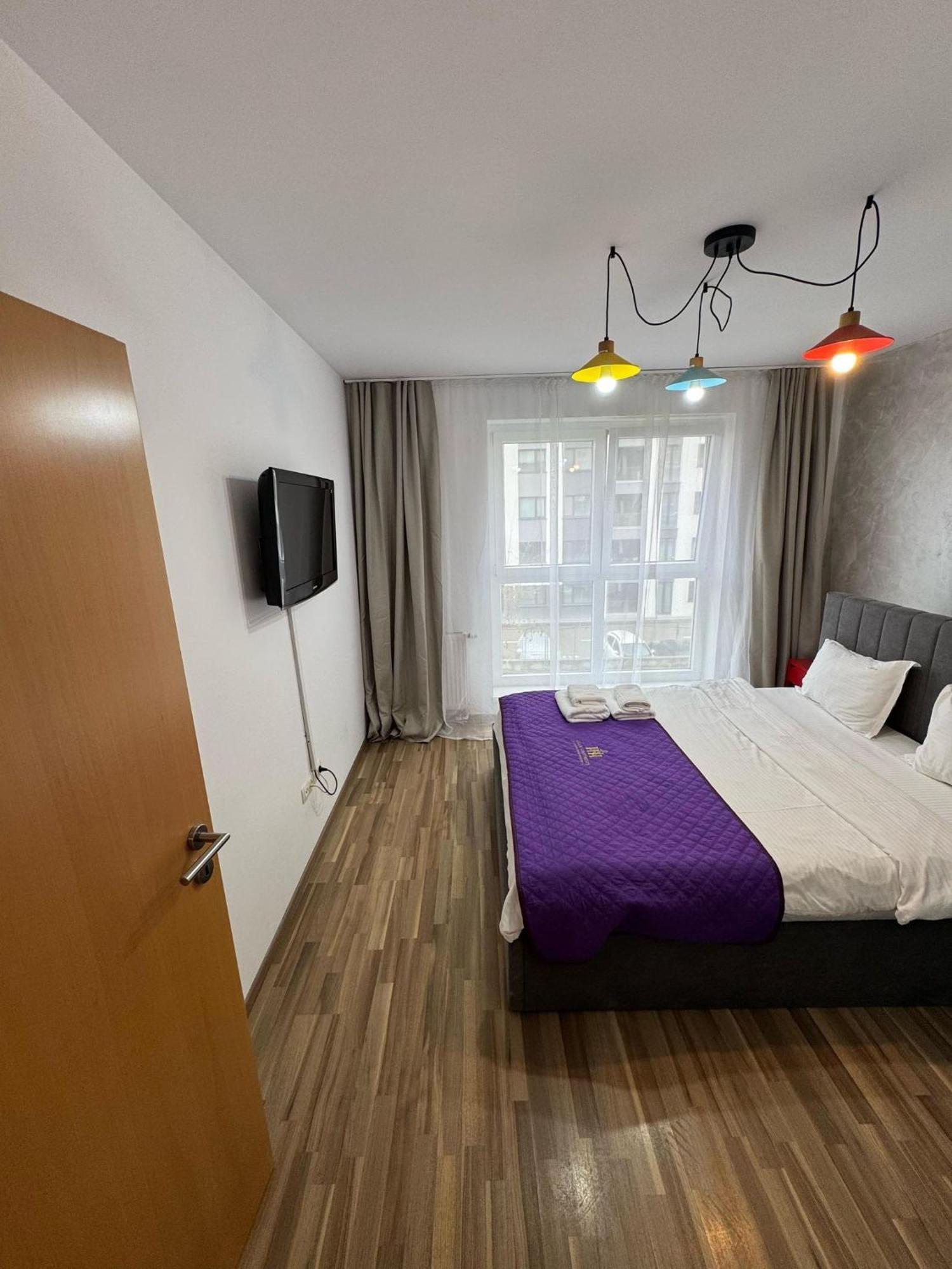Coresi Mall Area Studios & Apartments By Glam Braşov Eksteriør bilde